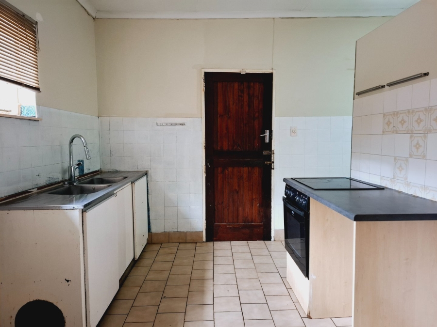 5 Bedroom Property for Sale in Fichardt Park Free State